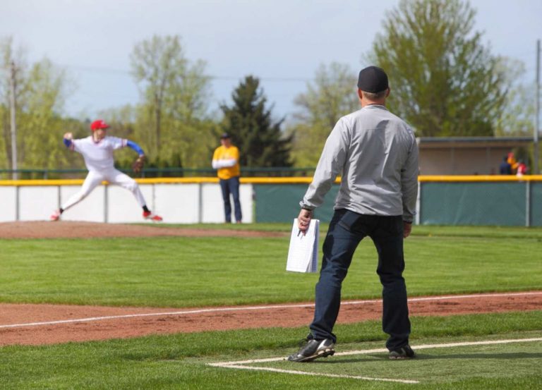 how-much-do-baseball-scouts-make-24hourtopics