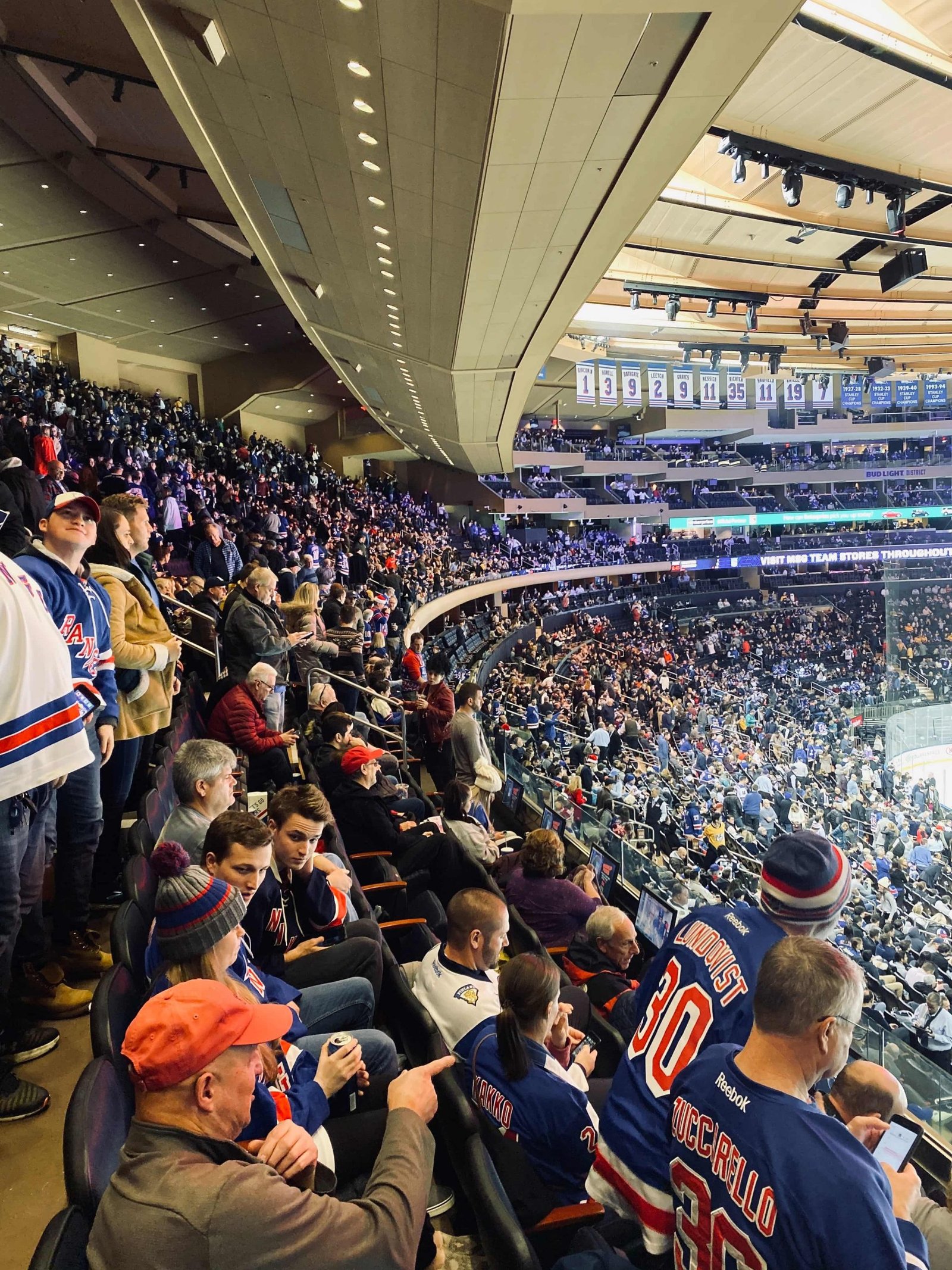 What to wear to an indoor hockey game - Buy and Slay