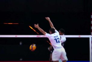 Can You Block a Free Ball in Volleyball? Rules & Strategies