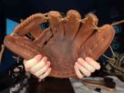 How to Clean Baseball Glove: Step-by-Step Guide for Pristine Gear